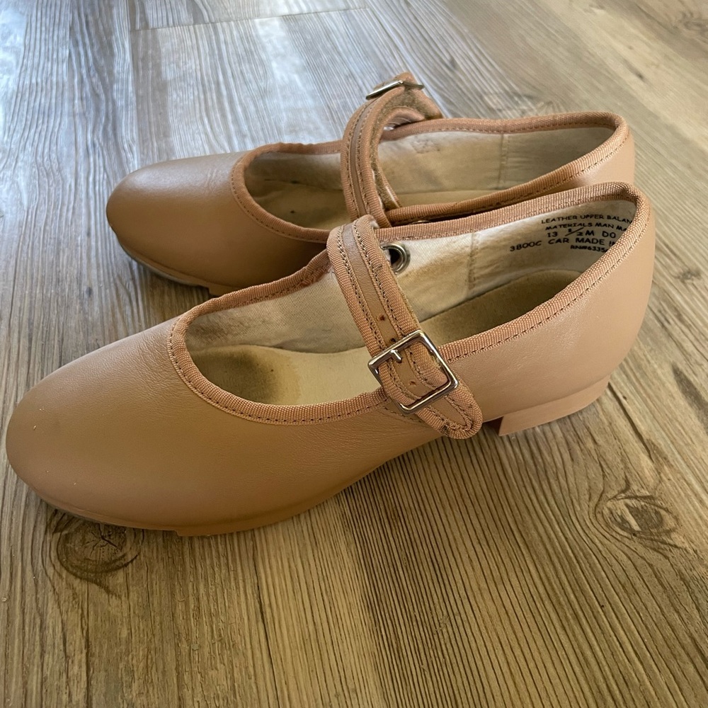 Leather tap shoes